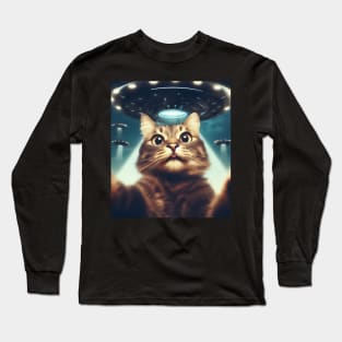 Funny Cat selfie with UFO Long Sleeve T-Shirt